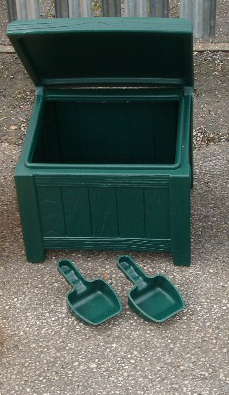 Domestic grit bin - green